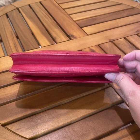 CHANEL WOC Wallet on chain lambskin crossbody - Picture 4 of 15